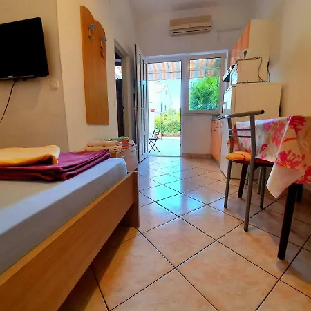 Andreja Apartment *